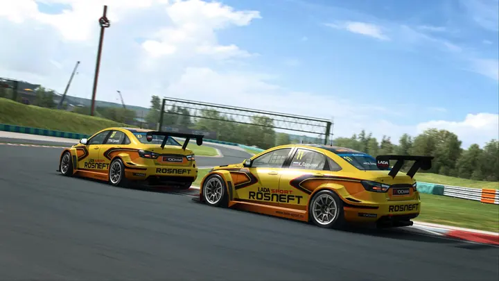 LADA Sport ROSNEFT eChampionship: от виртуального автоспорта к реальному
